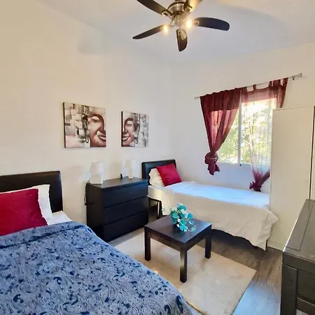 Sr Casa Anna Pueblo Andaluz מארבלה